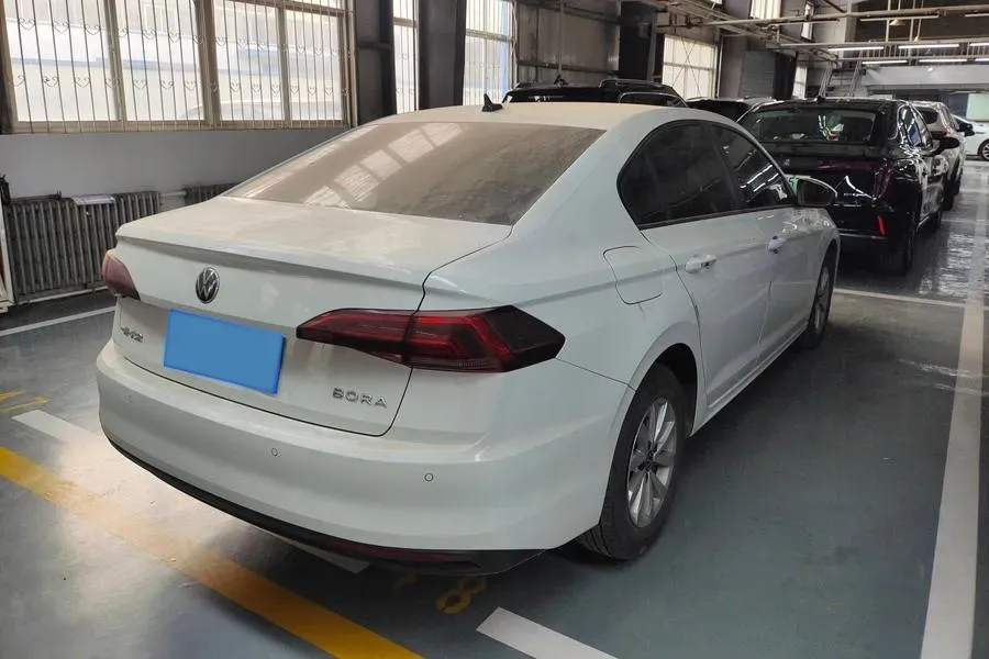2021 Volkswagen Bora 1.5L 113HP L4 5MT,autocango,china used car exporter,china ev exporter,chinese used car exporter,chinese used ev exporter