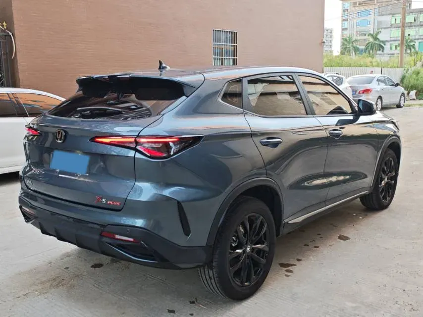 2024 ChangAn X5 PLUS 1.5T 188HP L4 7DCT,autocango,china used car exporter,china ev exporter,chinese used car exporter,chinese used ev exporter