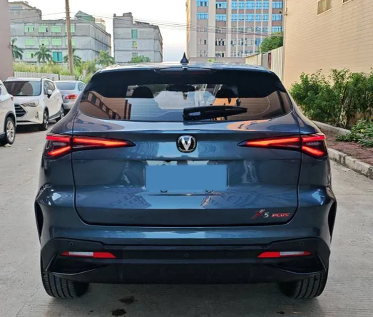 2024 ChangAn X5 PLUS 1.5T 188HP L4 7DCT,autocango,china used car exporter,china ev exporter,chinese used car exporter,chinese used ev exporter