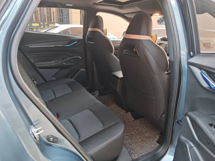 2024 ChangAn X5 PLUS 1.5T 188HP L4 7DCT,autocango,china used car exporter,china ev exporter,chinese used car exporter,chinese used ev exporter