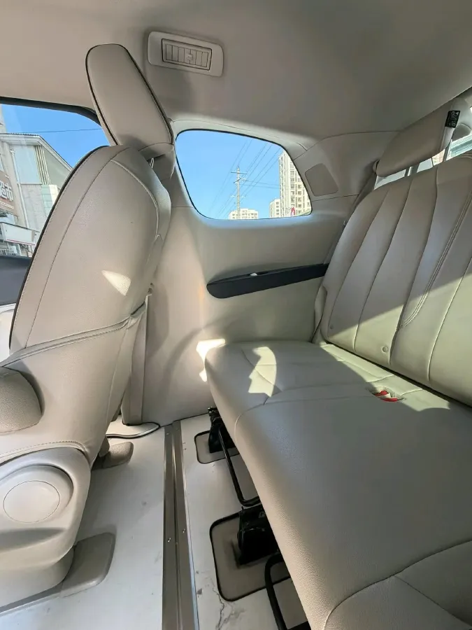 2021 Buick GL8 2.0T 237HP L4 9AT,autocango,china used car exporter,china ev exporter,chinese used car exporter,chinese used ev exporter