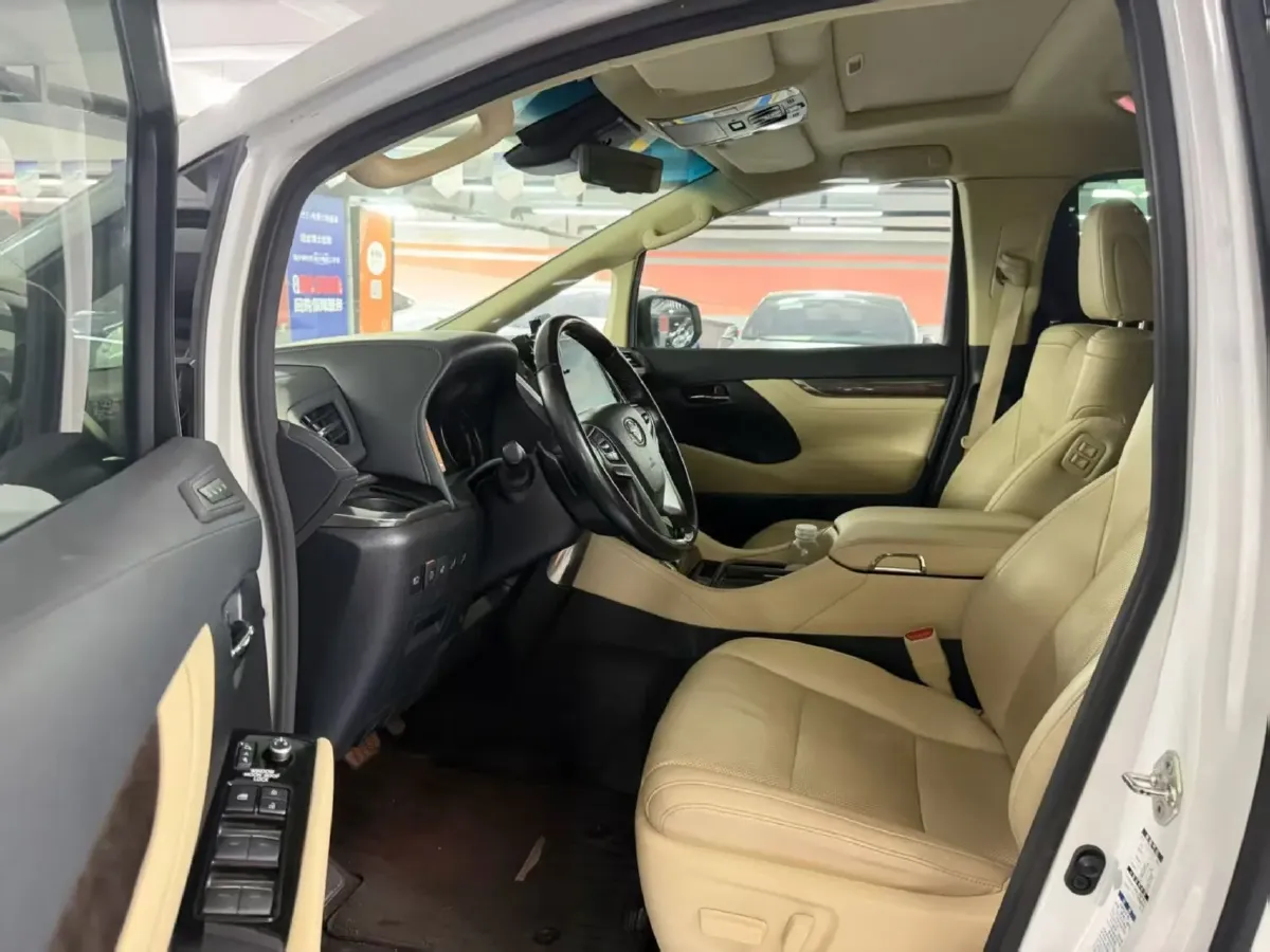 2023 Toyota Alphard 2.5L 117HP L4 E-CVT Hybrid,autocango,china used car exporter,china ev exporter,chinese used car exporter,chinese used ev exporter