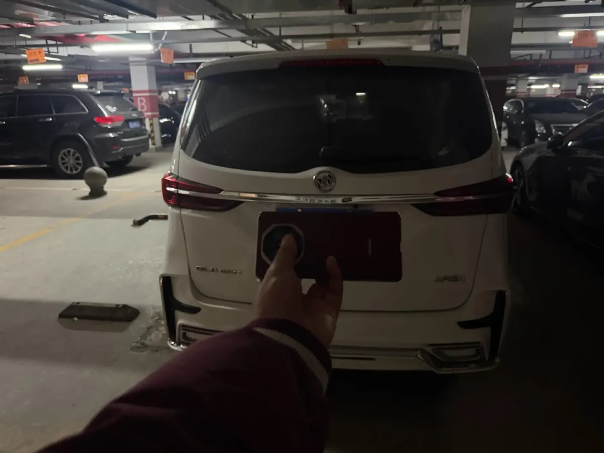 2020 Buick GL8 2.0T 237HP L4 9AT,autocango,china used car exporter,china ev exporter,chinese used car exporter,chinese used ev exporter