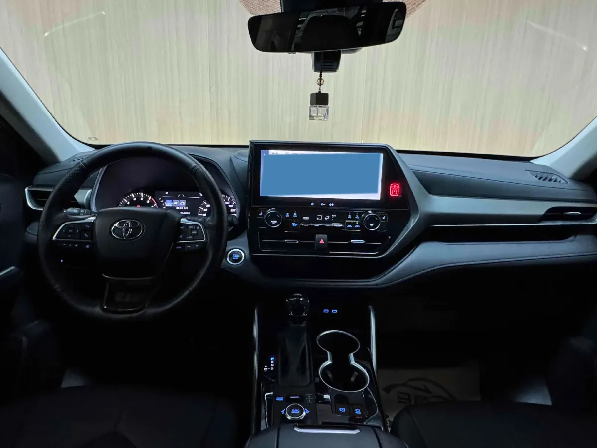 2022 Toyota Highlander 2.0T 248HP L4 8AT,autocango,china used car exporter,china ev exporter,chinese used car exporter,chinese used ev exporter