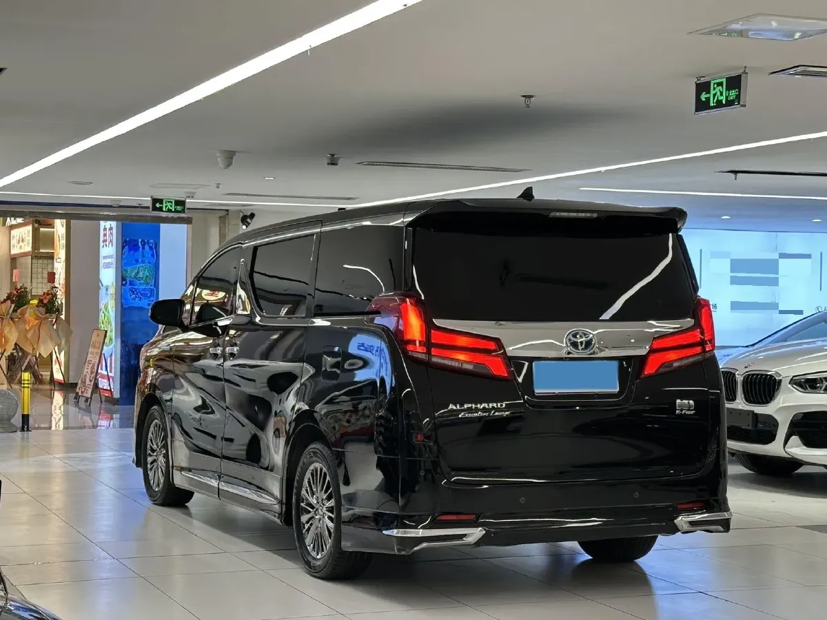2021 Toyota Alphard 2.5L 117HP L4 E-CVT Hybrid,autocango,china used car exporter,china ev exporter,chinese used car exporter,chinese used ev exporter