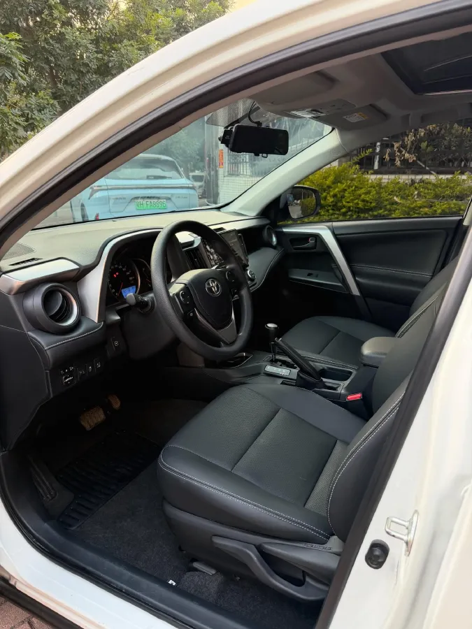 2019 Toyota Camry 2.0L 178HP L4 CVT,autocango,china used car exporter,china ev exporter,chinese used car exporter,chinese used ev exporter