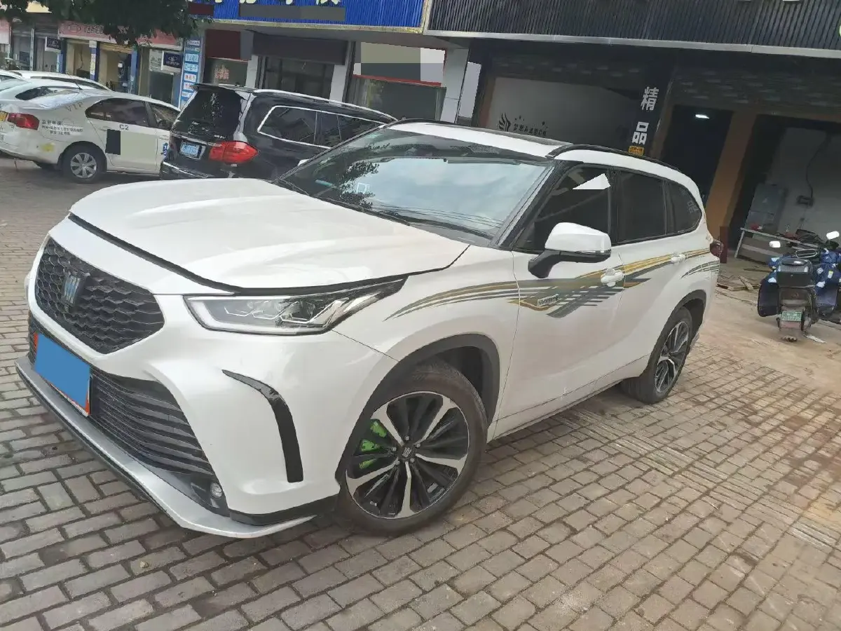 2022 Toyota Crown Kluger 2.5L 192HP L4 E-CVT Hybrid