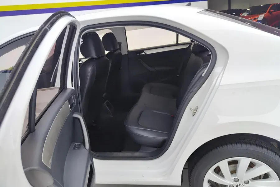 2019 SWM G01 1.5T 156HP L4 6AT,autocango,china used car exporter,china ev exporter,chinese used car exporter,chinese used ev exporter