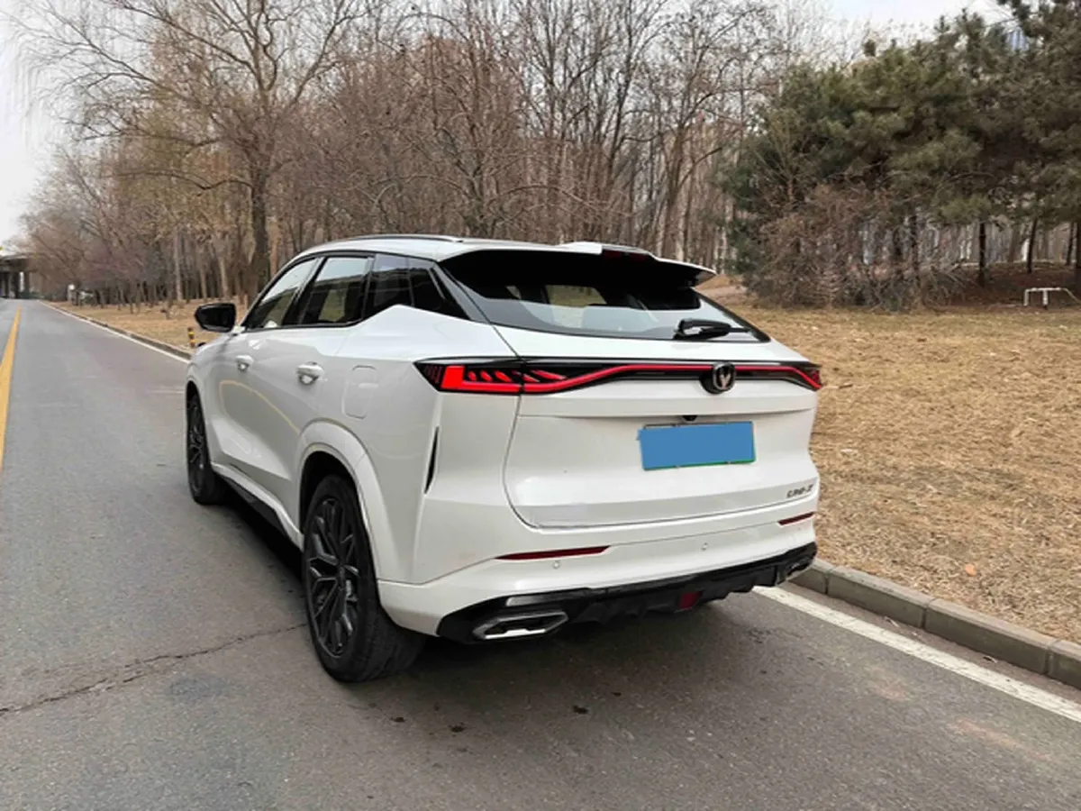 2025 ChangAn UNI-Z 1.5L 98HP L4 E-CVT PHEV,autocango,china used car exporter,china ev exporter,chinese used car exporter,chinese used ev exporter