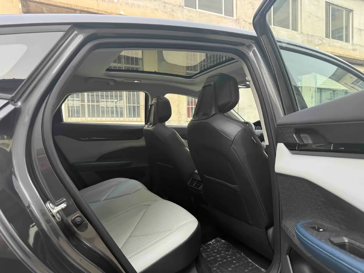 2023 ChangAn UNI-V iDD 1.5T 170HP L4 6TCT PHEV 18.4KWH,autocango,china used car exporter,china ev exporter,chinese used car exporter,chinese used ev exporter