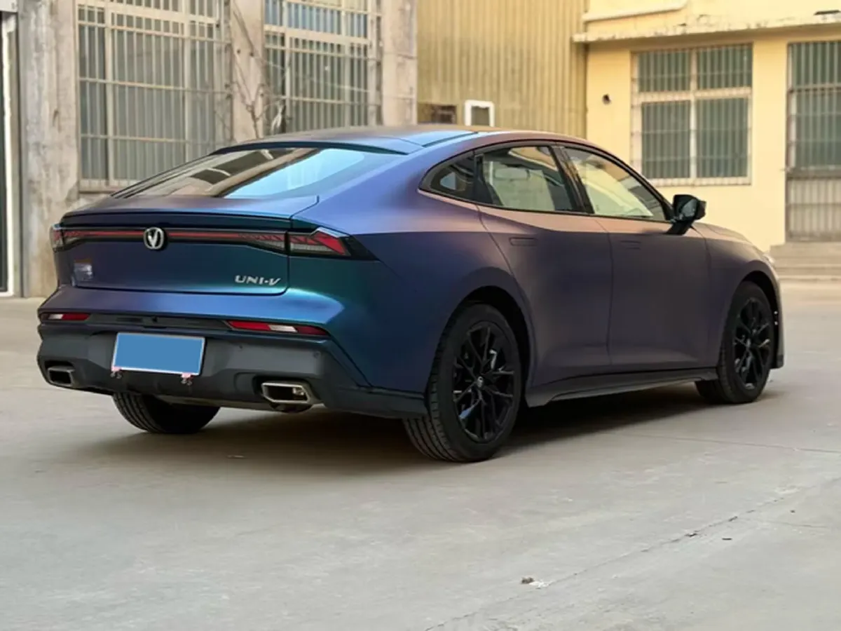 2024 ChangAn UNI-V 1.5T 188HP L4 7DCT,autocango,china used car exporter,china ev exporter,chinese used car exporter,chinese used ev exporter