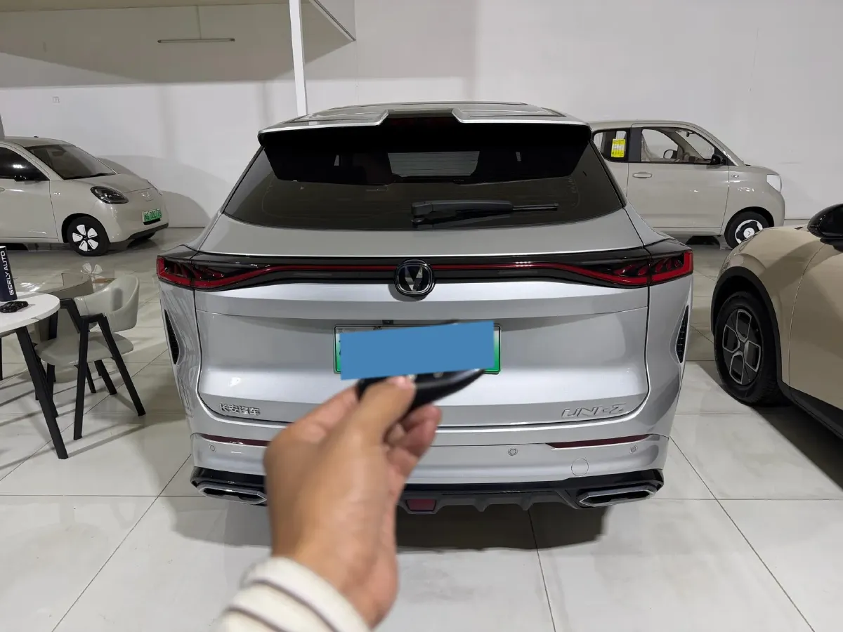 2024 ChangAn UNI-Z 1.5L 98HP L4 E-CVT PHEV 18.4KWH,autocango,china used car exporter,china ev exporter,chinese used car exporter,chinese used ev exporter