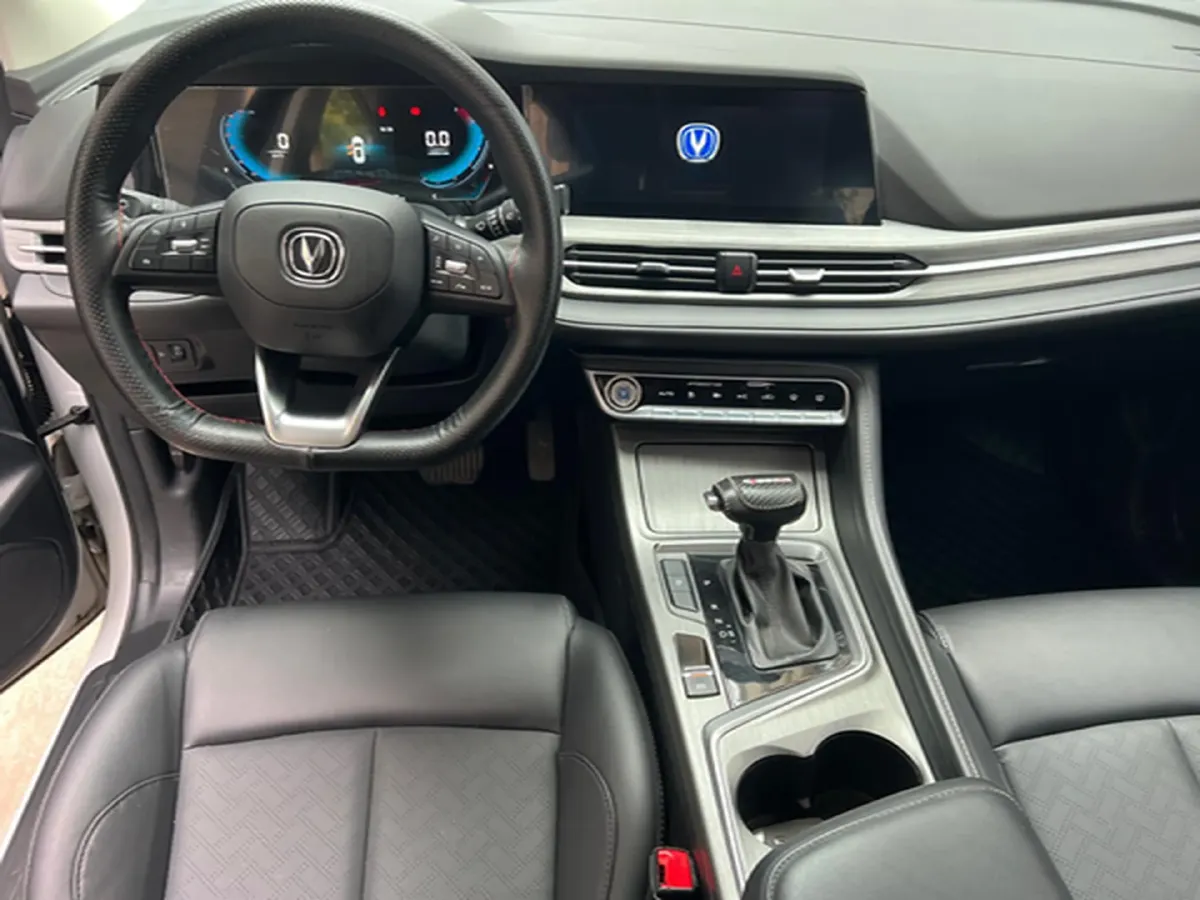 2021 ChangAn CS55 Plus 1.5T 180HP L4 7DCT,autocango,china used car exporter,china ev exporter,chinese used car exporter,chinese used ev exporter