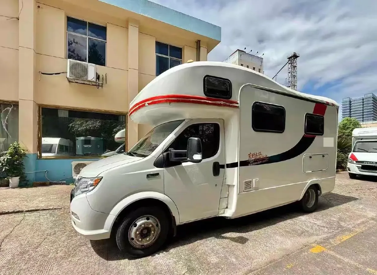 2011 Toyota Hiace 2.7L 154HP L4 4AT,autocango,china used car exporter,china ev exporter,chinese used car exporter,chinese used ev exporter