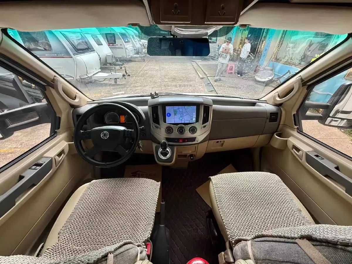 2011 Toyota Hiace 2.7L 154HP L4 4AT,autocango,china used car exporter,china ev exporter,chinese used car exporter,chinese used ev exporter