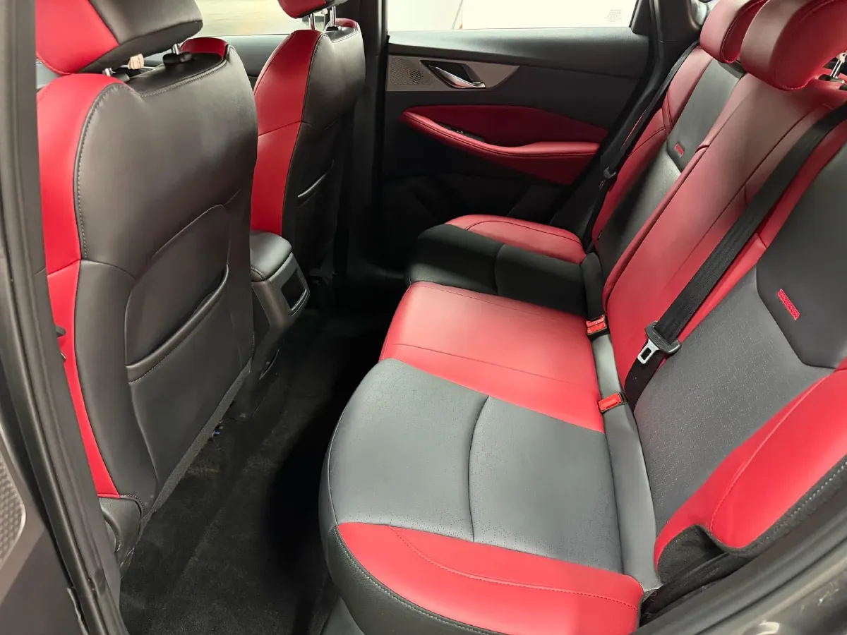 2021 ChangAn CS35 Plus 1.4T 160HP L4 7DCT,autocango,china used car exporter,china ev exporter,chinese used car exporter,chinese used ev exporter