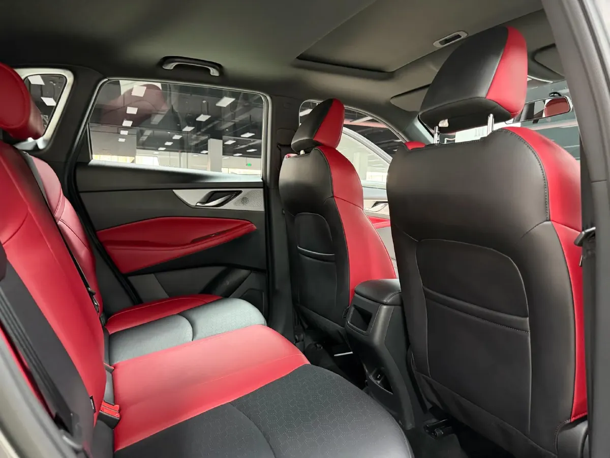 2021 ChangAn CS35 Plus 1.4T 160HP L4 7DCT,autocango,china used car exporter,china ev exporter,chinese used car exporter,chinese used ev exporter