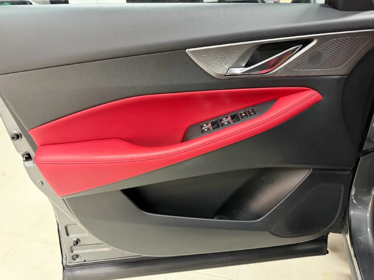 2021 ChangAn CS35 Plus 1.4T 160HP L4 7DCT,autocango,china used car exporter,china ev exporter,chinese used car exporter,chinese used ev exporter