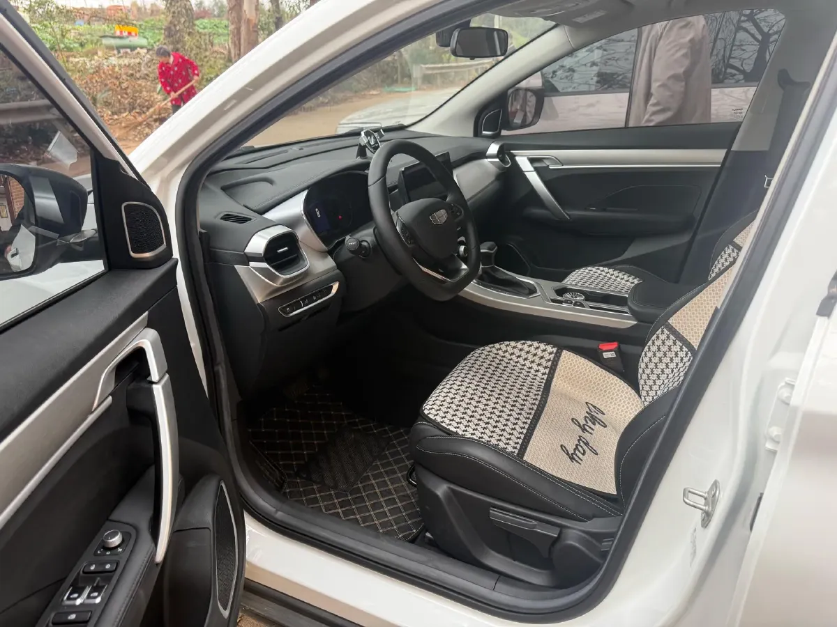 2025 Geely Coolray 1.5L 126HP L4 CVT,autocango,china used car exporter,china ev exporter,chinese used car exporter,chinese used ev exporter