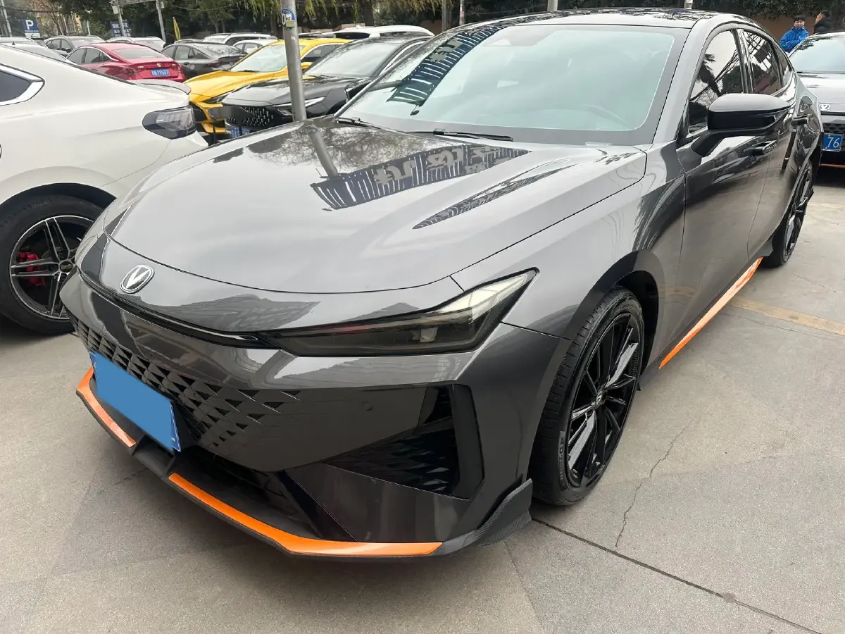 2024 ChangAn UNI-V 1.5T 188HP L4 7DCT