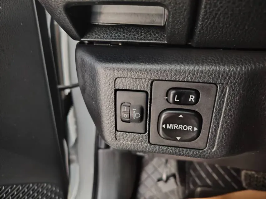 2022 Toyota Yaris L 1.5L 112HP L4 CVT,autocango,china used car exporter,china ev exporter,chinese used car exporter,chinese used ev exporter