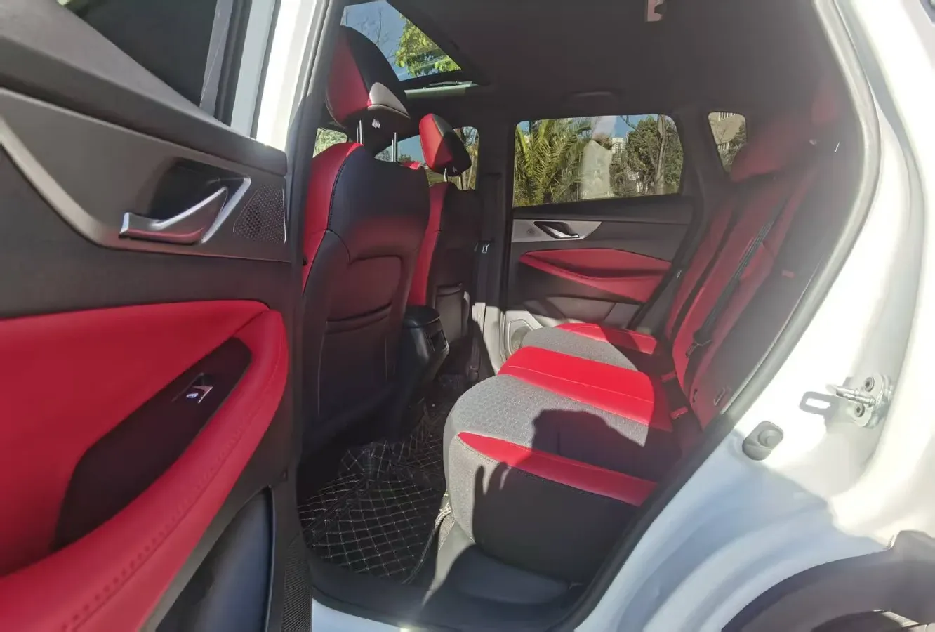 2021 ChangAn CS35 Plus 1.4T 160HP L4 7DCT,autocango,china used car exporter,china ev exporter,chinese used car exporter,chinese used ev exporter