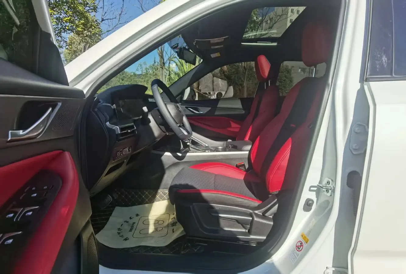 2021 ChangAn CS35 Plus 1.4T 160HP L4 7DCT,autocango,china used car exporter,china ev exporter,chinese used car exporter,chinese used ev exporter