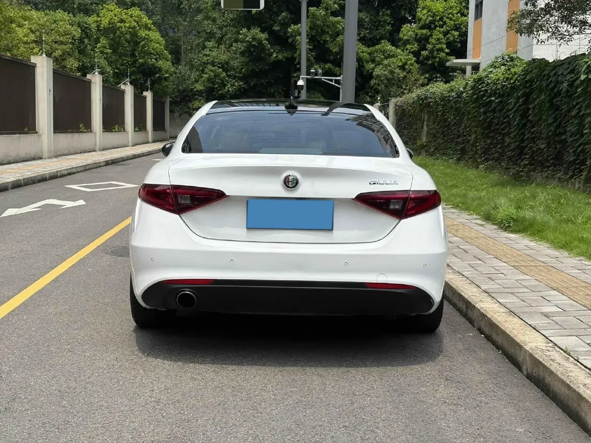 2017 Toyota Highlander 2.0T 220HP L4 6AT,autocango,china used car exporter,china ev exporter,chinese used car exporter,chinese used ev exporter