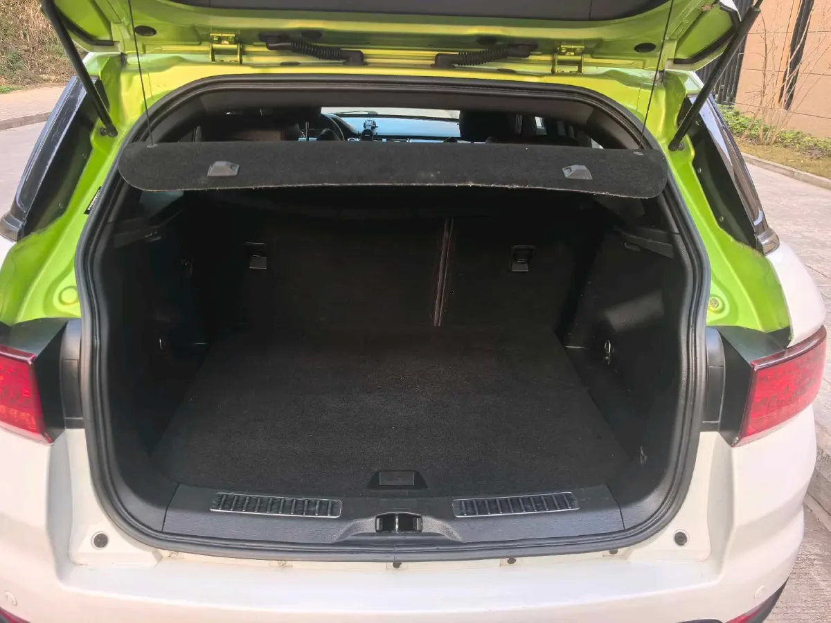 2016 Landwind X7 2.0T 190HP L4 8AT,autocango,china used car exporter,china ev exporter,chinese used car exporter,chinese used ev exporter