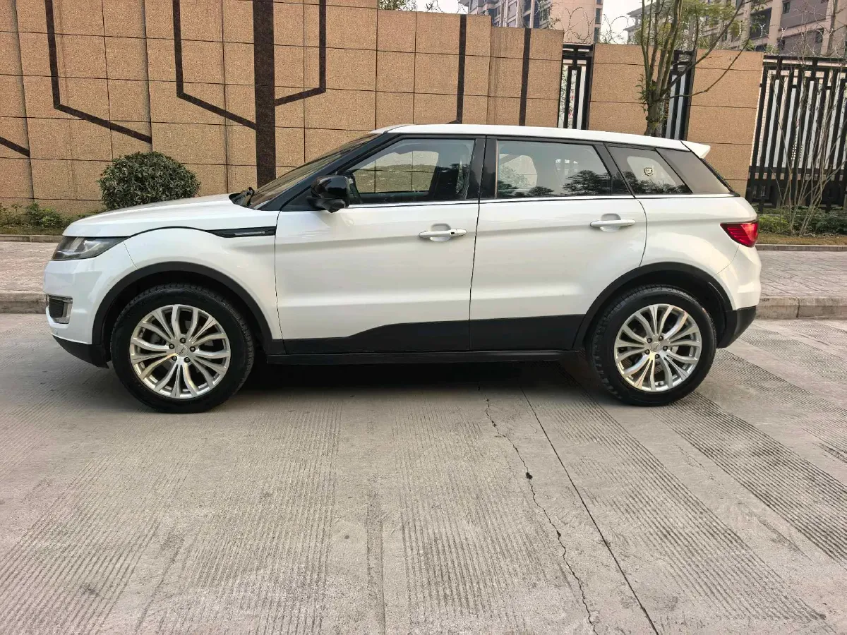 2016 Landwind X7 2.0T 190HP L4 8AT,autocango,china used car exporter,china ev exporter,chinese used car exporter,chinese used ev exporter