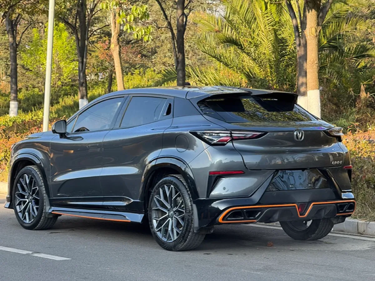 2022 ChangAn UNI-T 1.5T 188HP L4 7DCT,autocango,china used car exporter,china ev exporter,chinese used car exporter,chinese used ev exporter