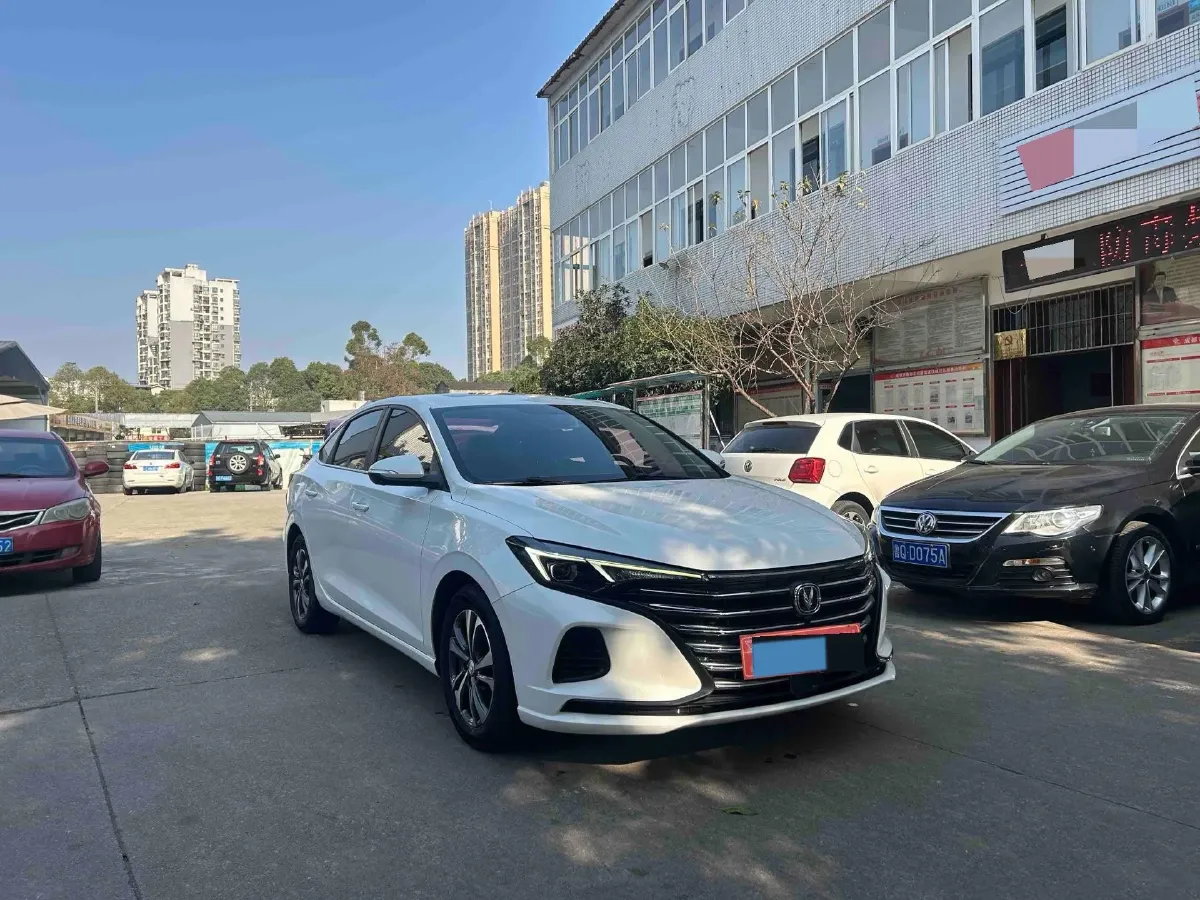 2022 ChangAn Eado 1.6L 128HP L4 CVT,autocango,china used car exporter,china ev exporter,chinese used car exporter,chinese used ev exporter