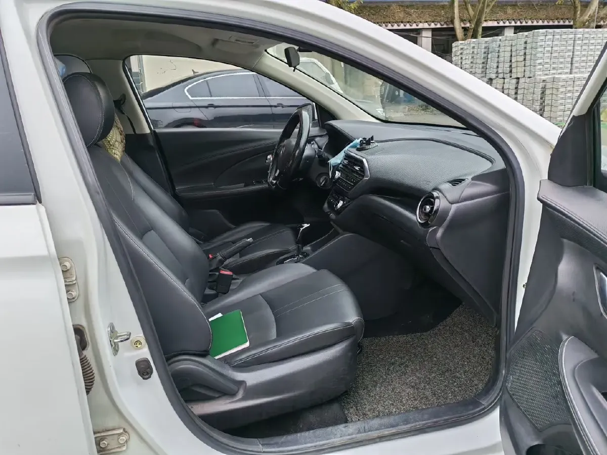 2018 ChangAn Alsvin 1.5L 107HP L4 5DCT,autocango,china used car exporter,china ev exporter,chinese used car exporter,chinese used ev exporter