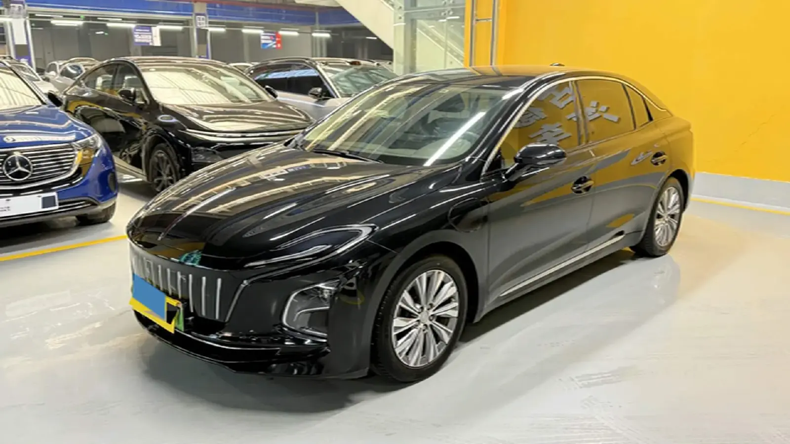 2023 HongQi E-QM5 BEV 82KWH