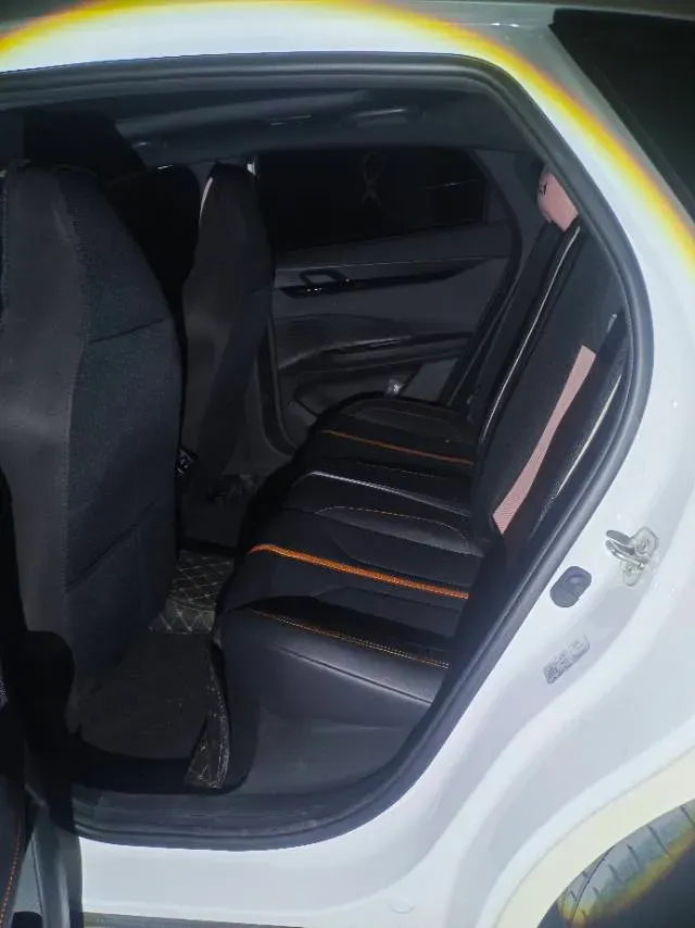 2024 ChangAn UNI-V 1.5T 188HP L4 7DCT,autocango,china used car exporter,china ev exporter,chinese used car exporter,chinese used ev exporter