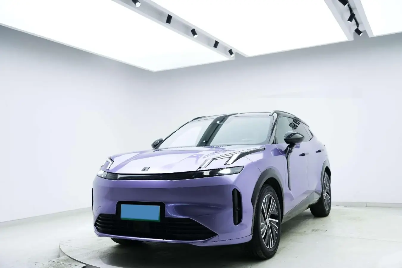 2023 LYNK&CO 08 EM-P 1.5T 163HP L4 3DHT PHEV 21.2KWH