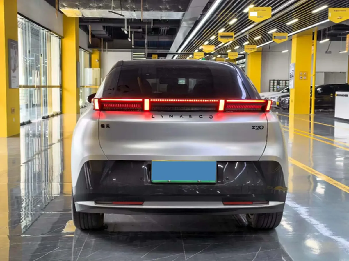 2025 Dongfeng Z9 2.0T 258HP L4 8AT,autocango,china used car exporter,china ev exporter,chinese used car exporter,chinese used ev exporter