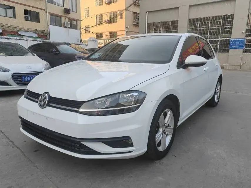 2018 Volkswagen Golf 1.6L 110HP L4 6AT