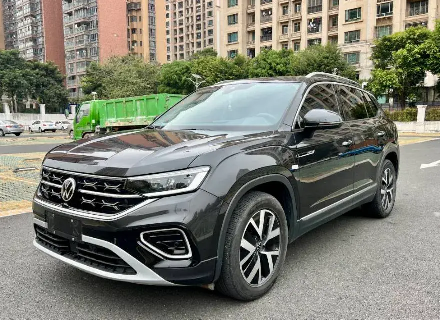 2023 Volkswagen Tayron 2.0T 186HP L4 7DCT