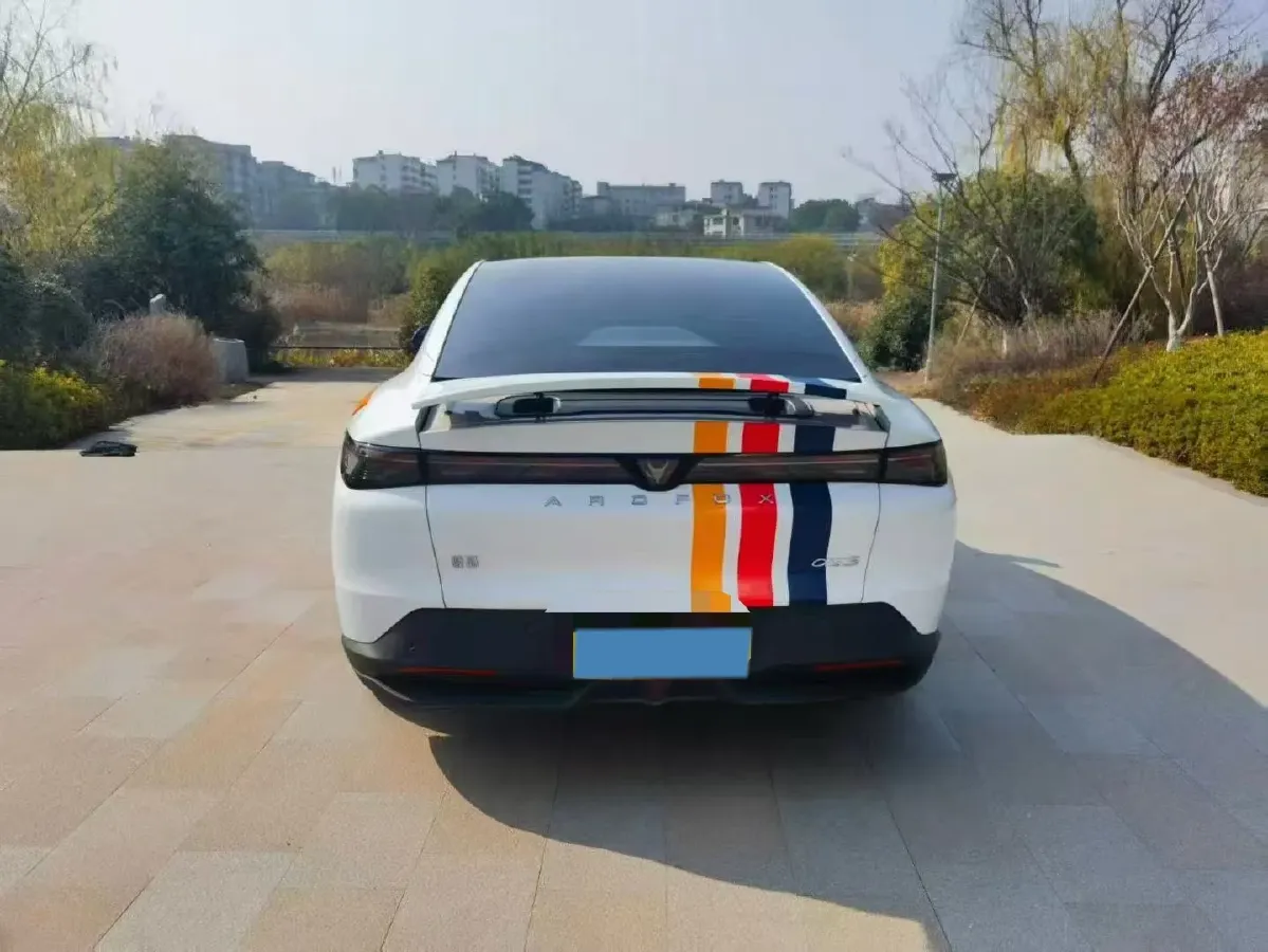 2024 ARCFOX αT5 BEV 79.2KWH,autocango,china used car exporter,china ev exporter,chinese used car exporter,chinese used ev exporter