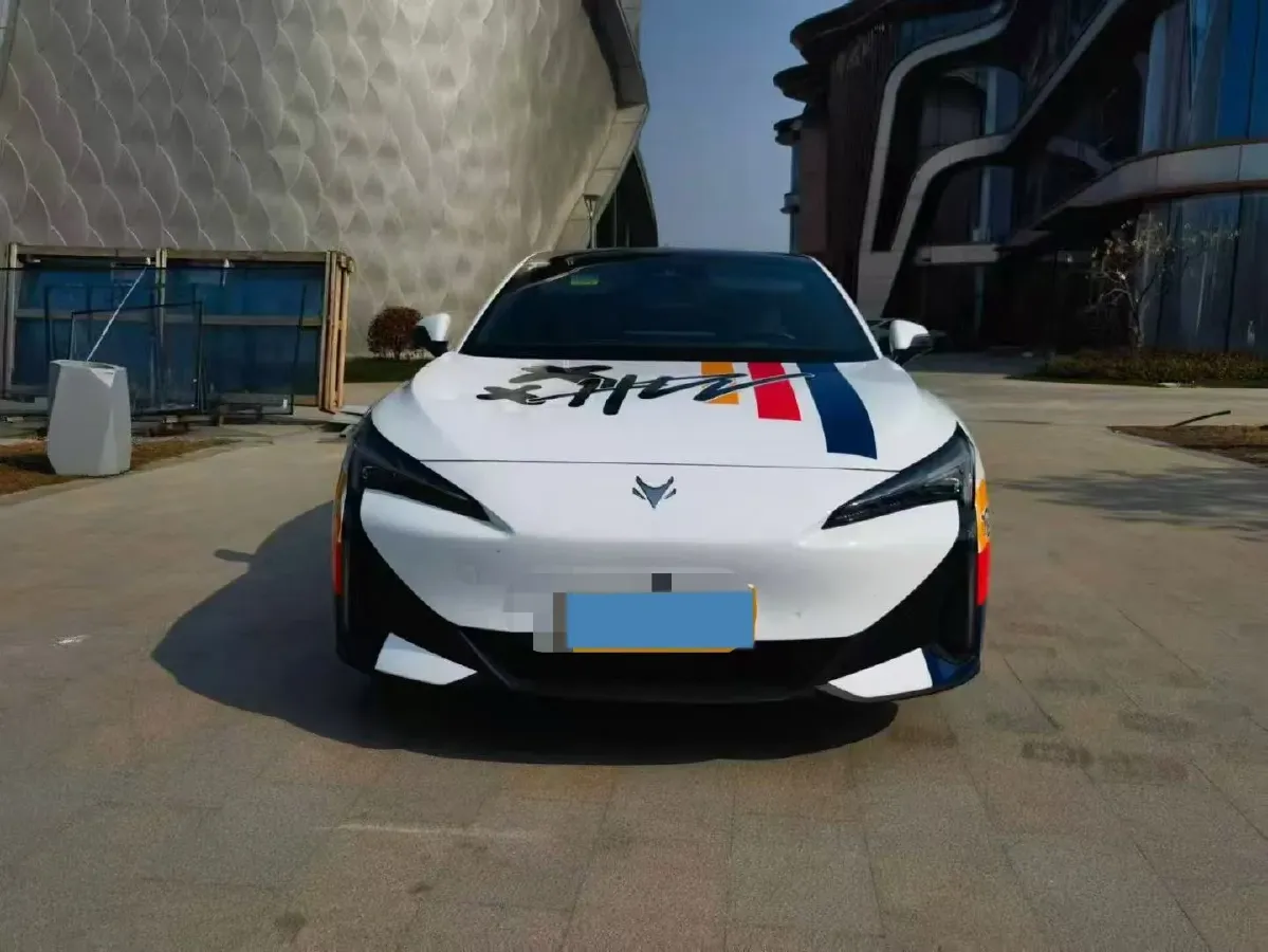 2024 ARCFOX αT5 BEV 79.2KWH,autocango,china used car exporter,china ev exporter,chinese used car exporter,chinese used ev exporter