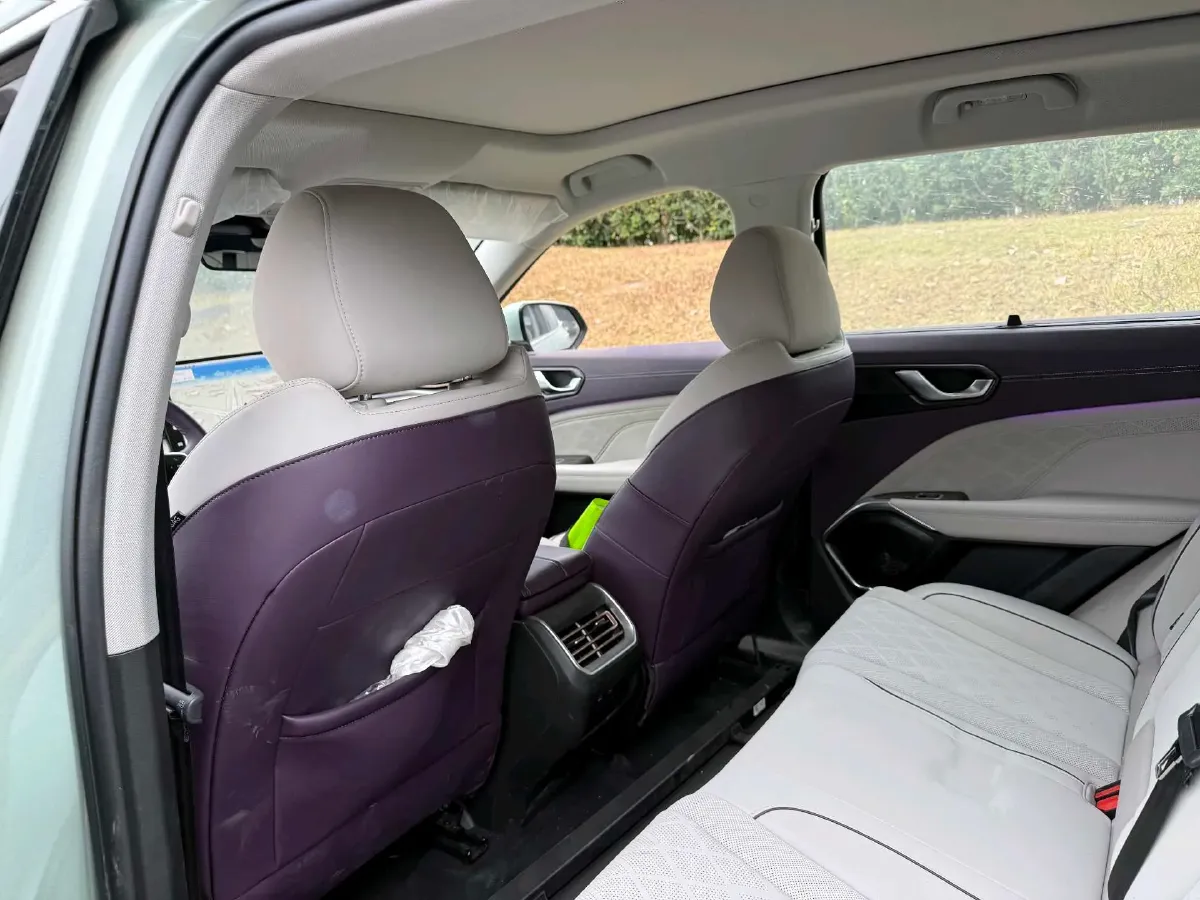 2022 WEY Latte DHT 1.5T 156HP L4 2DHT Hybrid,autocango,china used car exporter,china ev exporter,chinese used car exporter,chinese used ev exporter