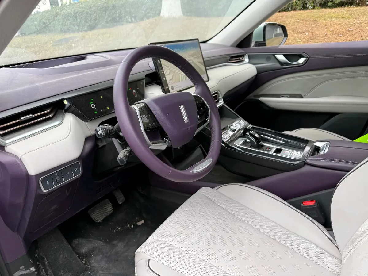 2022 WEY Latte DHT 1.5T 156HP L4 2DHT Hybrid,autocango,china used car exporter,china ev exporter,chinese used car exporter,chinese used ev exporter