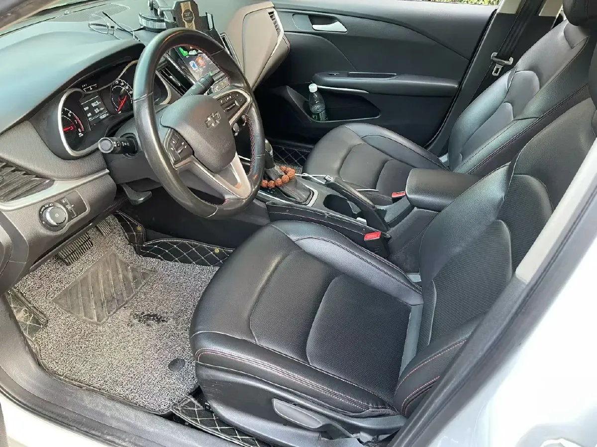 2022 Chevrolet Monza 1.0T 125HP L3 6DCT,autocango,china used car exporter,china ev exporter,chinese used car exporter,chinese used ev exporter