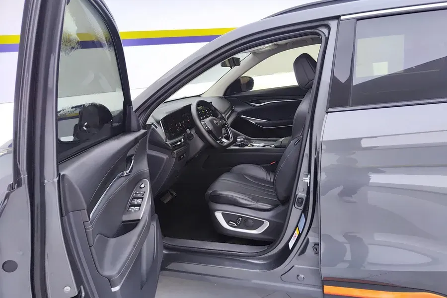 2021 ChangAn CS75 Plus 1.5T 178HP L4 6AT,autocango,china used car exporter,china ev exporter,chinese used car exporter,chinese used ev exporter