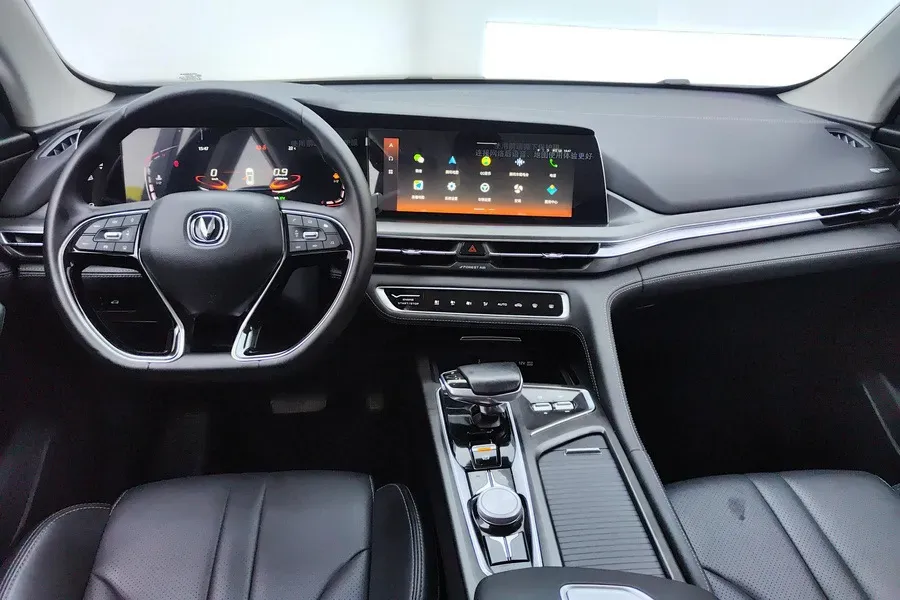 2021 ChangAn CS75 Plus 1.5T 178HP L4 6AT,autocango,china used car exporter,china ev exporter,chinese used car exporter,chinese used ev exporter