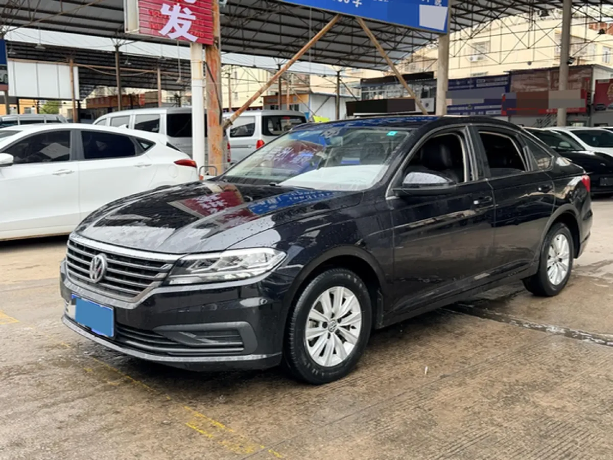 2018 Landwind XiaoYao 1.5T 163HP L4 CVT,autocango,china used car exporter,china ev exporter,chinese used car exporter,chinese used ev exporter