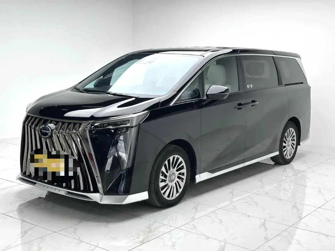 2023 GAC Trumpchi M8 2.0T 190HP L4 E-CVT Hybrid