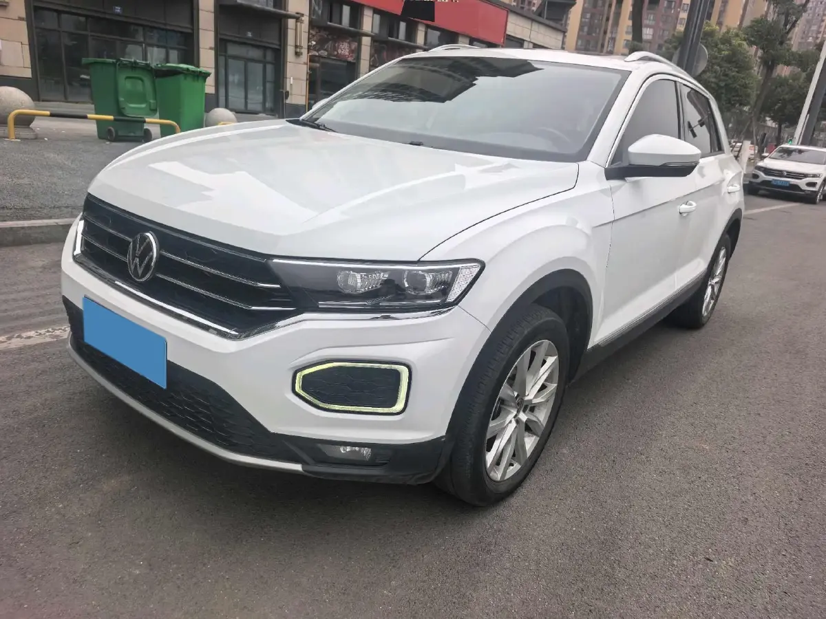 2020 Volkswagen T-Roc 1.4T 150HP L4 7DCT
