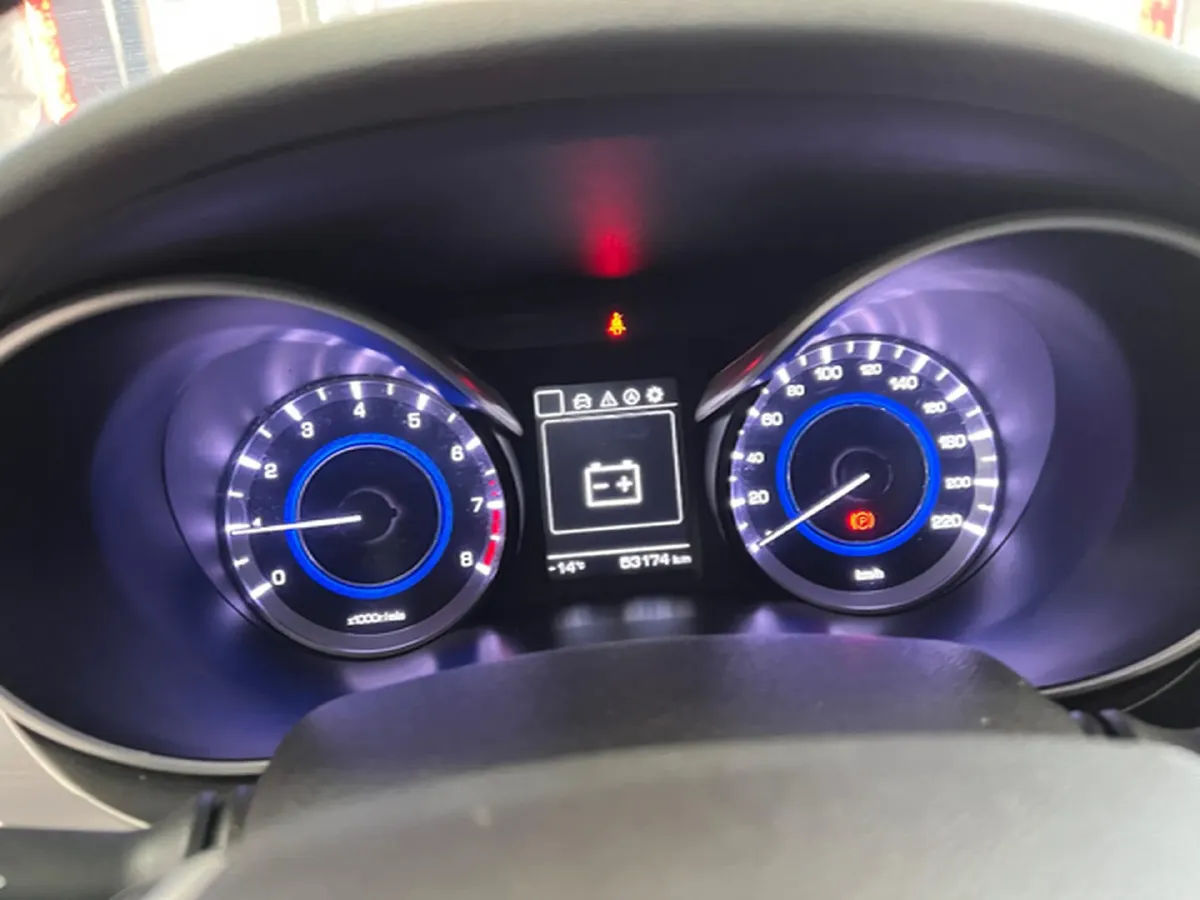 2019 ChangAn Eado 1.6L 128HP L4 5MT,autocango,china used car exporter,china ev exporter,chinese used car exporter,chinese used ev exporter